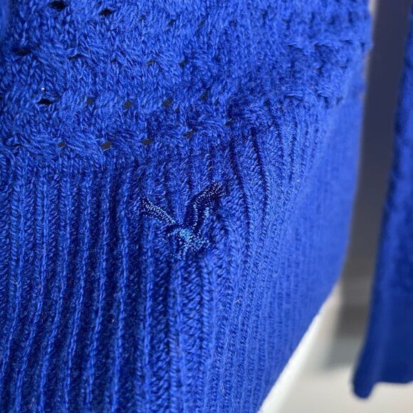 American Eagle Basketweave Knit Crewneck Sweater Royal Blue Medium - Picture 9 of 9